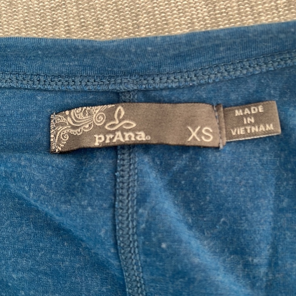 💙PrAna T-shirt - Picture 4 of 4